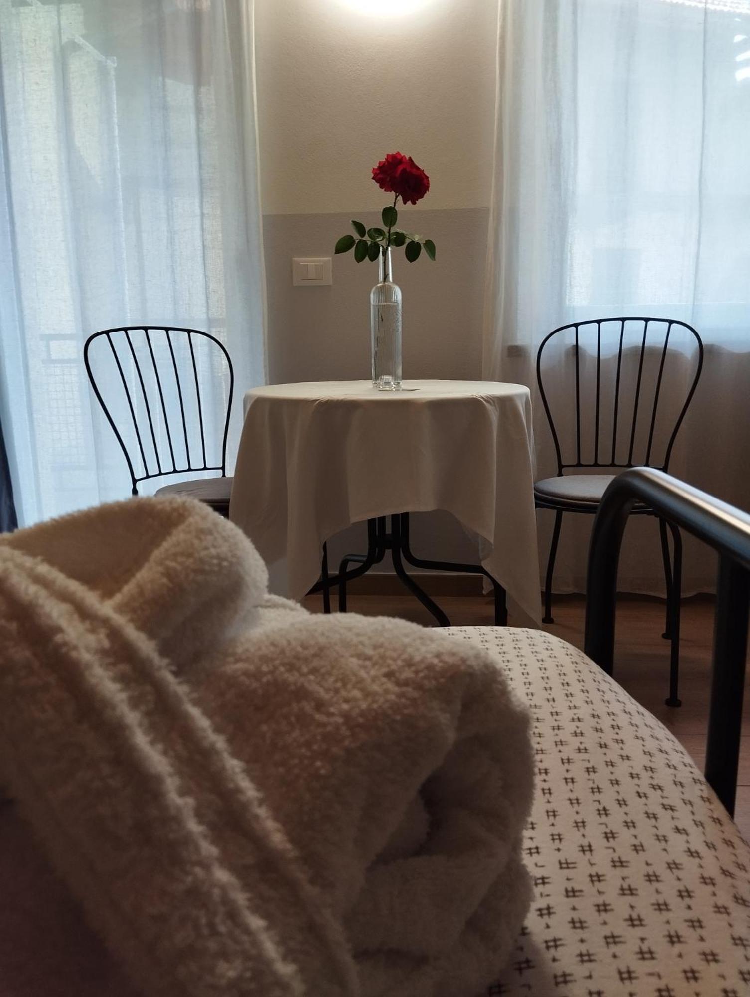 Le Farfalle Di Armeno Buitenkant foto